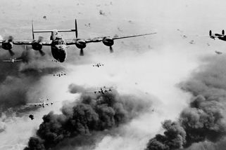 Nálety na nádraží v Českých Velenicích a Českých Budějovicích v březnu 1945 měly stovky obětí - Médium.cz
